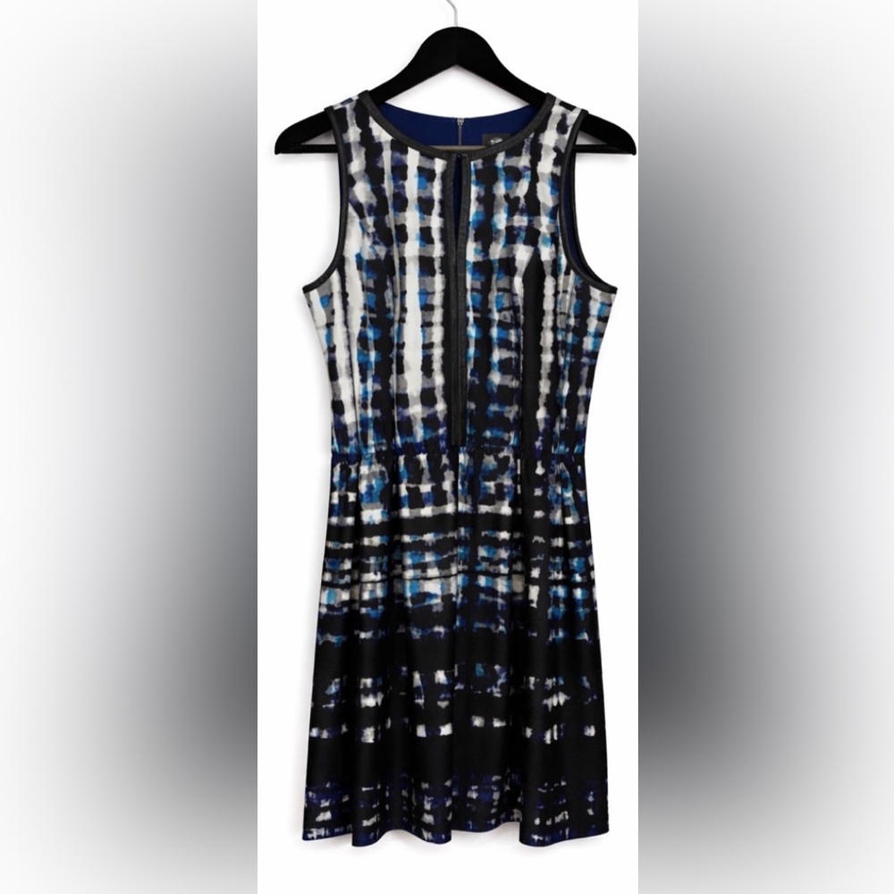 Vince Camuto Fit and Flare Dress Size 12 Black and Blue